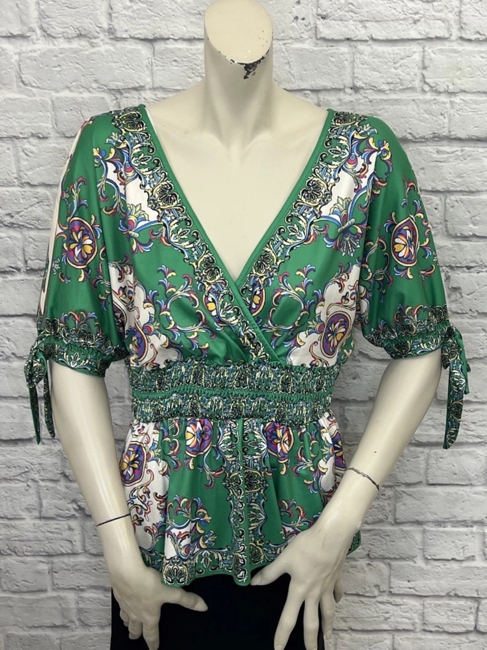 NITT BY FLYING TOMATO MULTI COLOR FLORAL PRINT SHORT SLEEVE TOP SIZE L